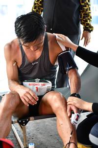 BIB: 160
                            <button type="button" onclick="openModal(21897532)" class="btn btn-primary btn-sm float-right btn-popup" data-toggle="modal" data-target=".modal-high-quality">
                        <i class="fas fa-shopping-cart"></i> Add to Cart
                    </button>
                                            <button type="button" onclick="isThisMe(21897532, true)" class="btn btn-success btn-sm float-right btn-popup btn-isme hidden" data-toggle="tooltip" data-placement="bottom" title="นี่คือรูปของคุณใช่ไหม คลิกที่นี่เพื่อเอาเข้าอัลบั้ม">
                        <i class="fas fa-plus"></i> Add to album
                    </button>
                    <button type="button" onclick="isThisMe(21897532, false)" class="btn btn-warning btn-sm float-right btn-popup btn-isnotme hidden">
                        <i class="fas fa-ban"></i> Remove from album
                    </button>